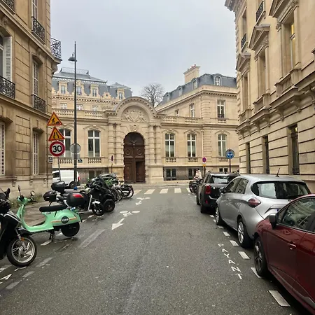 Daire Magnifique Au Coeur Du 8e Paris