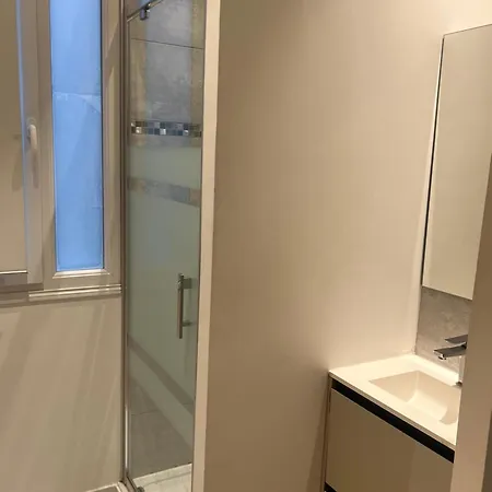 Magnifique Au Coeur Du 8e Lejlighed