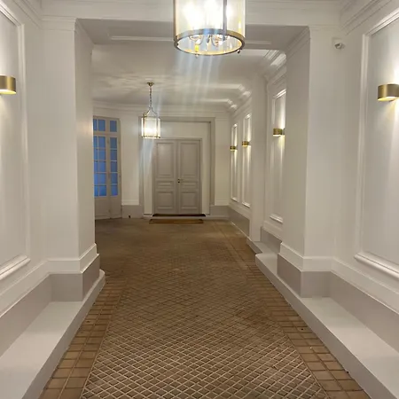 Lejlighed Magnifique Au Coeur Du 8e *