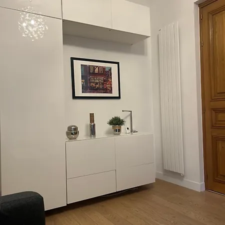 Magnifique Au Coeur Du 8e Lejlighed